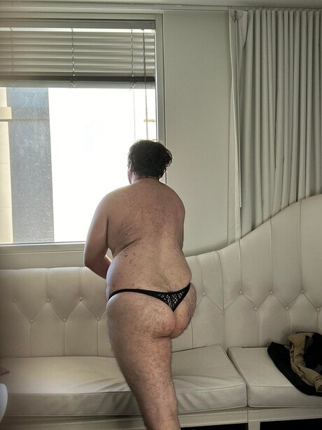 Sky Parks Official_ art model photo