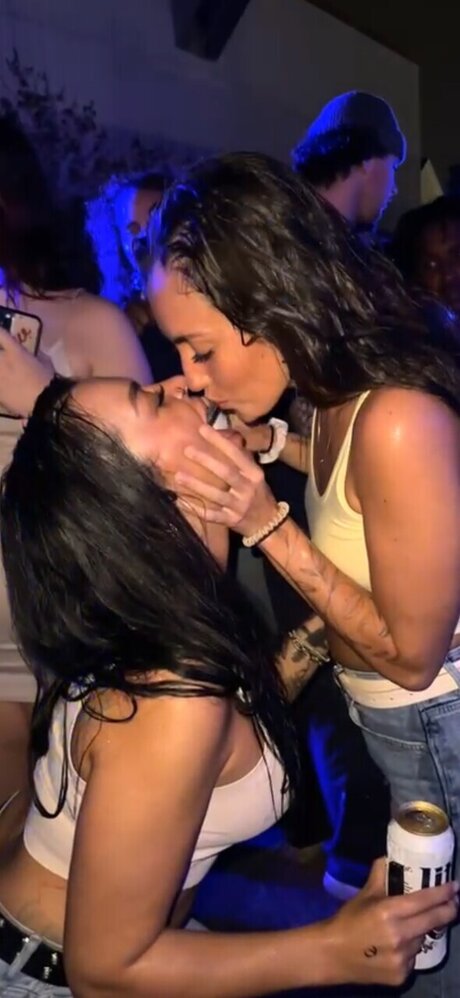 evlynn nice pornstar image