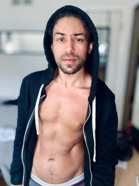 Cor model exclusive picture