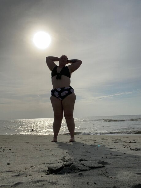 Mrs Thumper hot pornstar archive