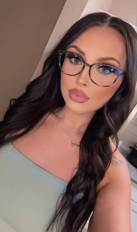 Ri_ sexy pornstar img