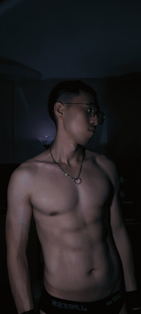 _R A_ model erotic pictures