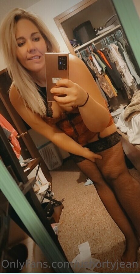 Sarah Jean nice model pic