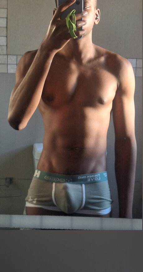 DevilishDee hot model picture