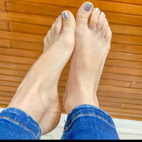 Paulina s Feet Colombian White Wrinkles beautiful model photos