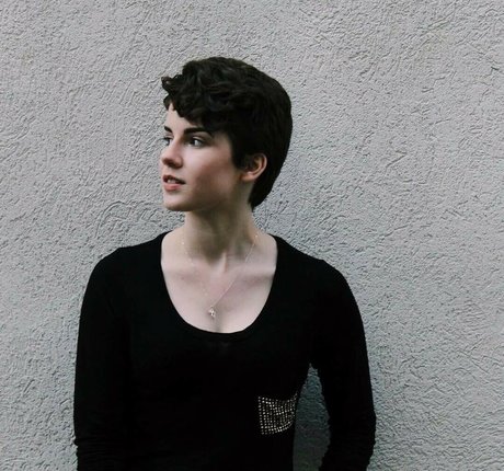 Morgan Eckroth model top pics