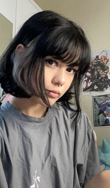 Say Cat Pe actress picture