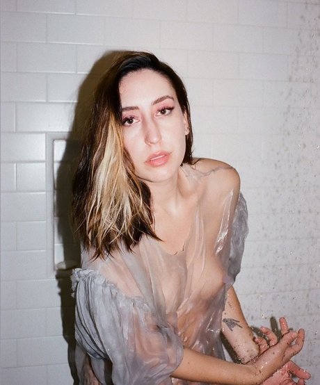 Elohim star nudes pictures