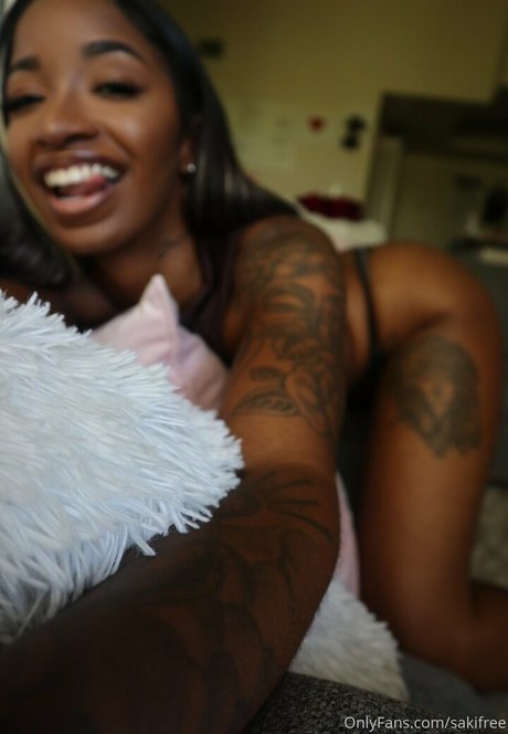 sakifree pornstar sexy galleries