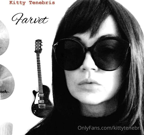 kittytenebris pretty pornstar photos