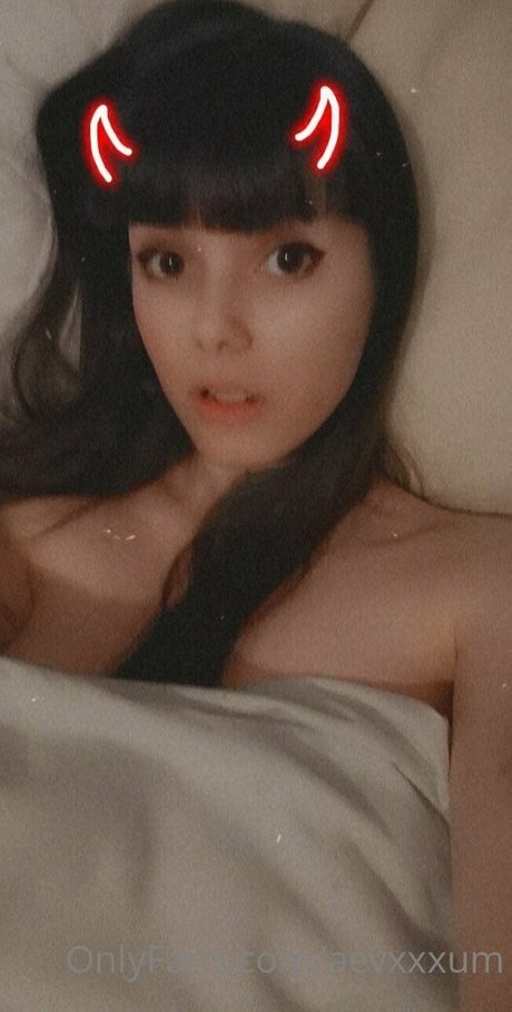 aevxxxum star erotic photo