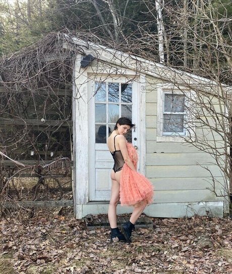 Ella Hunt sexy pornstar pic