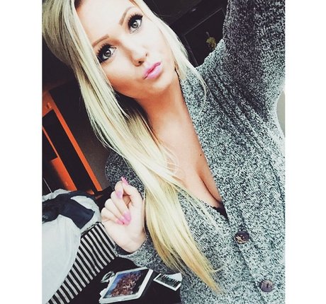 Amber BeIarski sex star pics