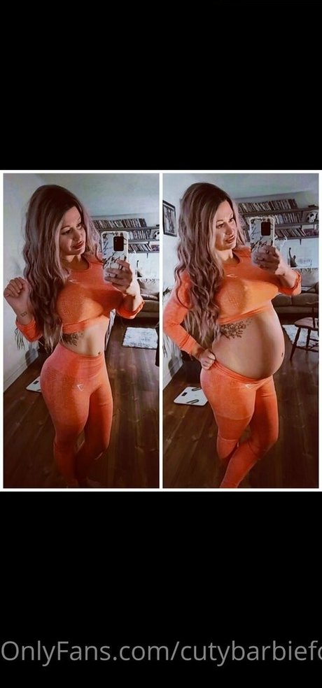 cutybarby model exclusive photo