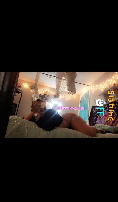 summerxoxo pornographic actress image