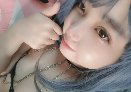 Mizaki Levi hot pornstar pictures