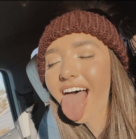 Iamjordi erotic pornstar photos