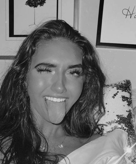 Iamjordi top pornstar pics