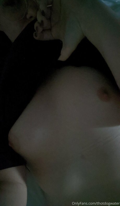 thotdogwater star sexy pictures