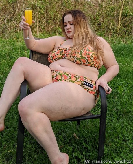 ashtonivey top star photo