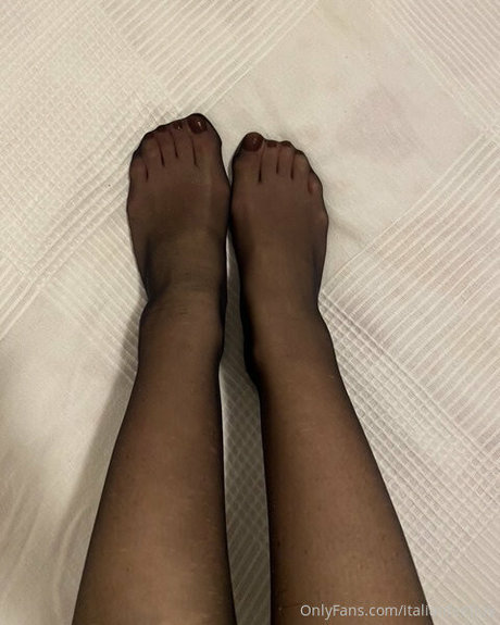 italianfeetluv pornstar hot img