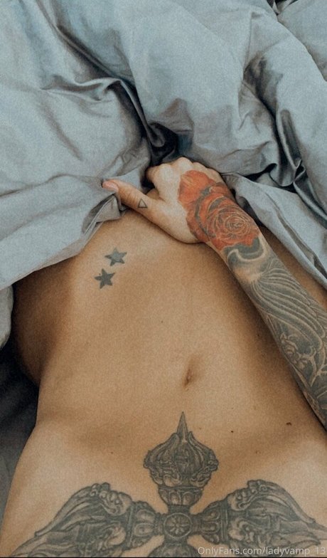 Lady Vamp art actress galleries