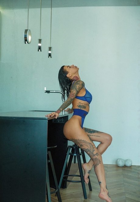 Lady Vamp model art pic