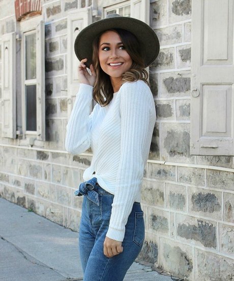 Hailey Lower pornographic model image