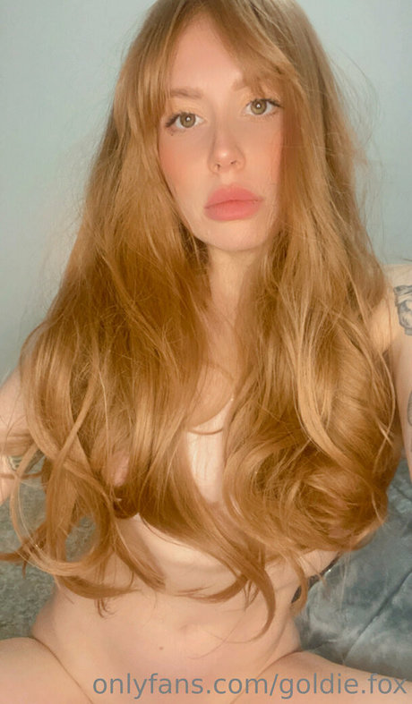 rhubarbbarbie top star pic