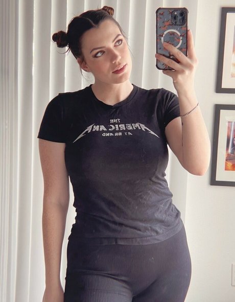 RipMika top pornstar archive