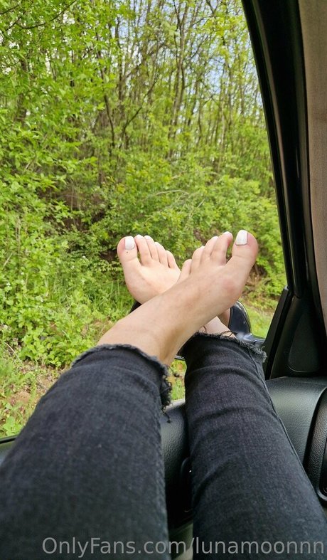 lunamoonnn star top pictures