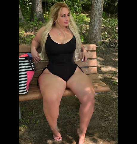 Ivoryyyyy Profile pic