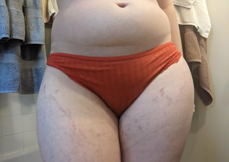 honeycake93 pornographic actress pictures