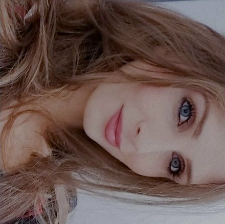 Gabi Mendes star beautiful picture