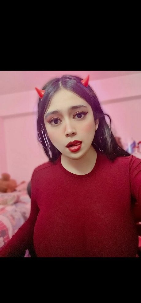 Arlene Negative pornographic model images