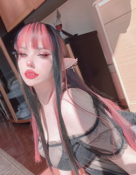 jyunaundomiel pornographic model img