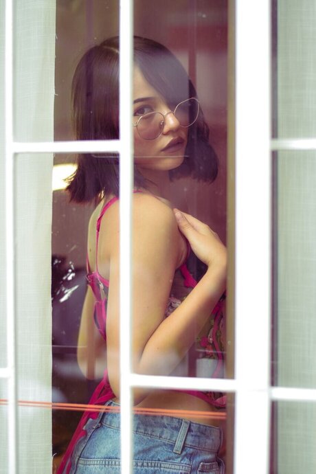 Monserrat Gil actress pictures