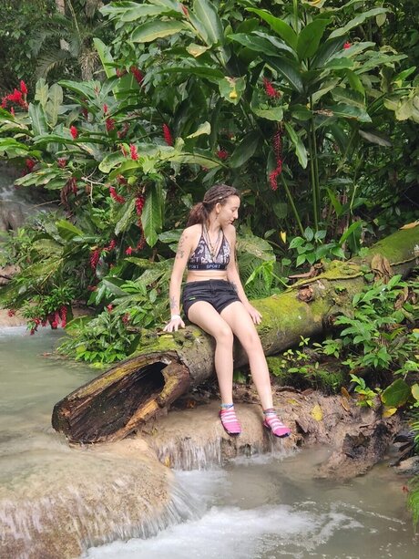 _h t g mpr_ star exclusive photos