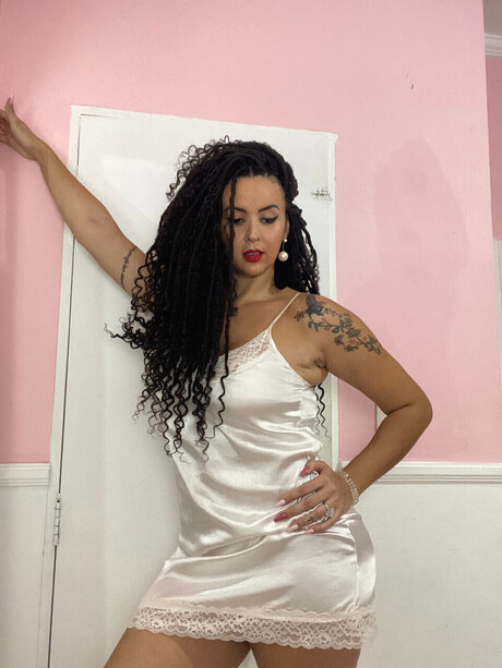 SimoneLimafree model hd images