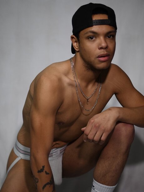 Noah Daily model erotic galleries