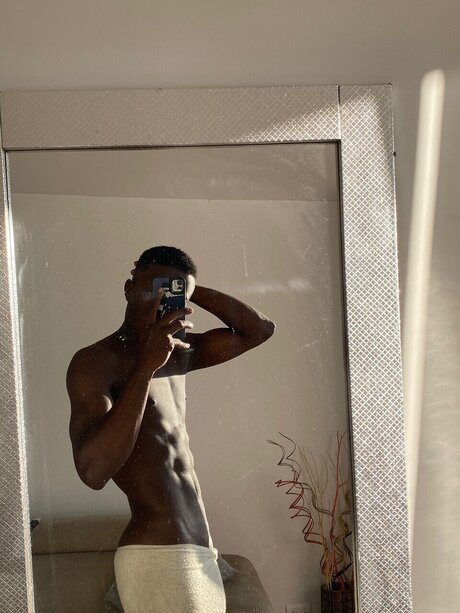 Mylowallacce free model picture