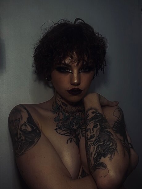 PrincessWynnie sexy star pics