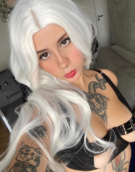 Ariel Bolvv pornstar sex picture