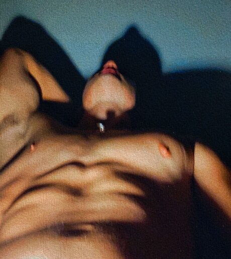 Chaser33 free actress picture