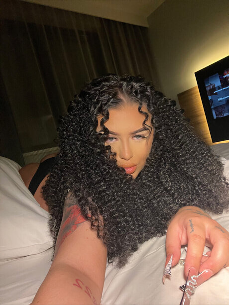 Your Fave B tch_ art model image