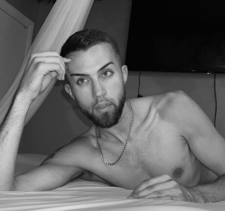 Alex Williams top model image