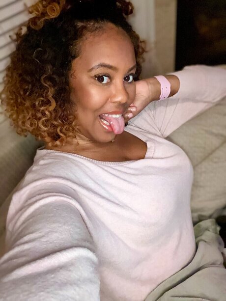 The Plump Princess model beautiful pic