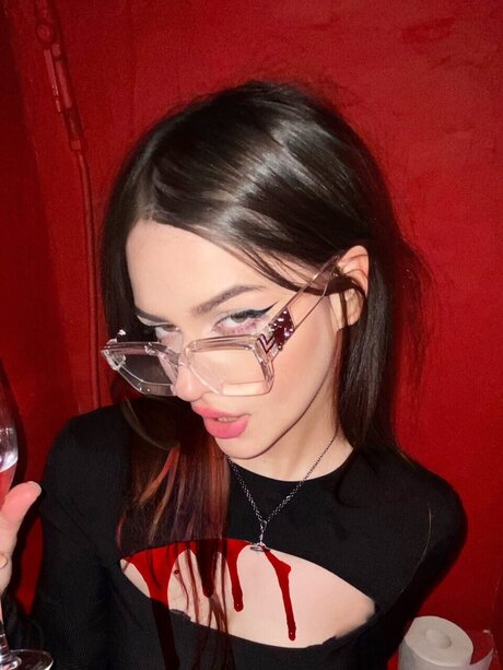 buydomme xxx model pictures