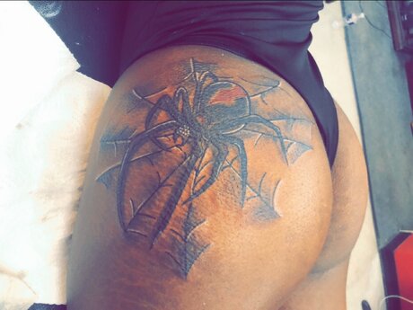 Savahanna Hunt model beautiful img