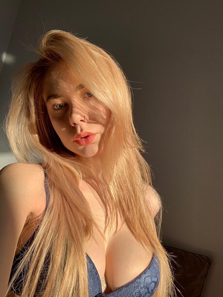 NinaBanks pornographic actress picture